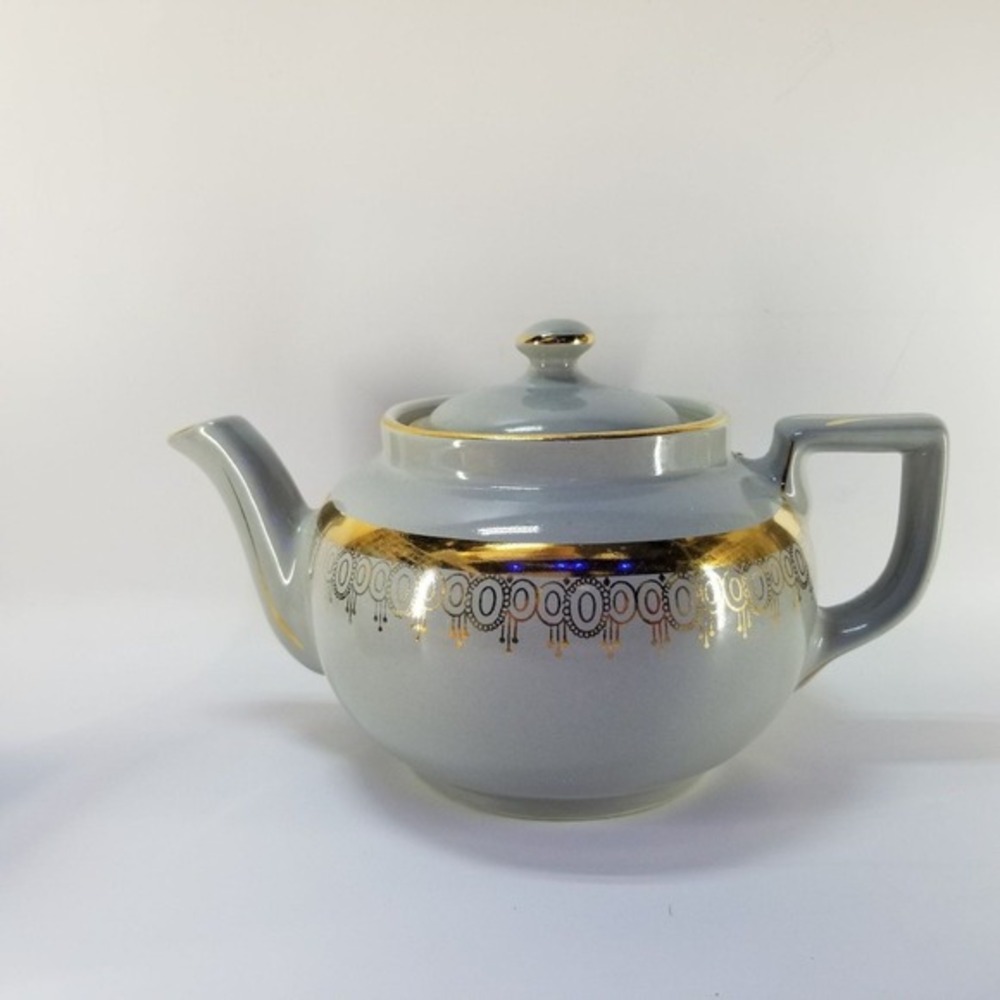 Vintage Ceramic Teapot Hall 6-Cup Gray Gold Trim Geometric‎ Band USA
